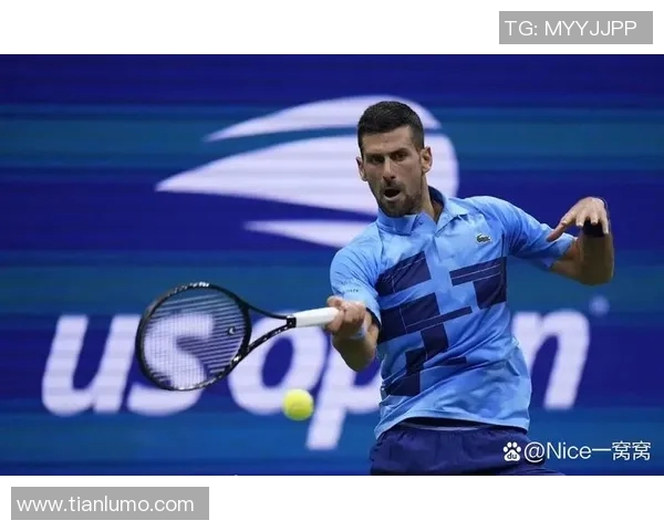 德约科维奇与西蒙的精彩对决回顾及比赛分析